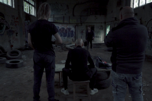 Dzeltenais telefons / LV / 5'